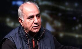 راز جوانی «پرویز پرستویی»؛ تصویری ناب از 26 سالگی در پشت‌صحنۀ تئاتر!