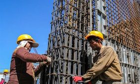 کارگران ساختمانی چشم انتظار بیمه / چرا بیمه این گروه از کارگران متوقف شد؟ 