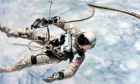 امروز در فضا: فضانوردان آپولو ۱۷ روی ماه فرود آمدند
