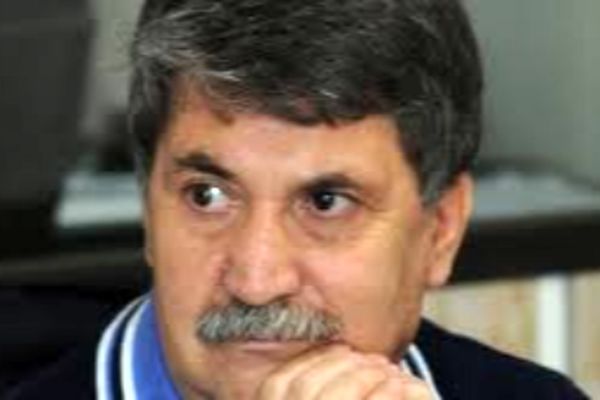 مردم هیجانی بدمصرف حرف گوش نکن