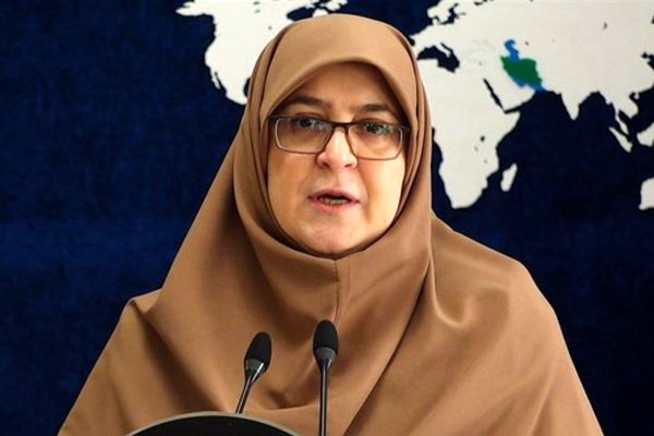 توضیح جنجالی مهاجرانی درباره افزایش ناگهانی قیمت مرغ و تخم مرغ