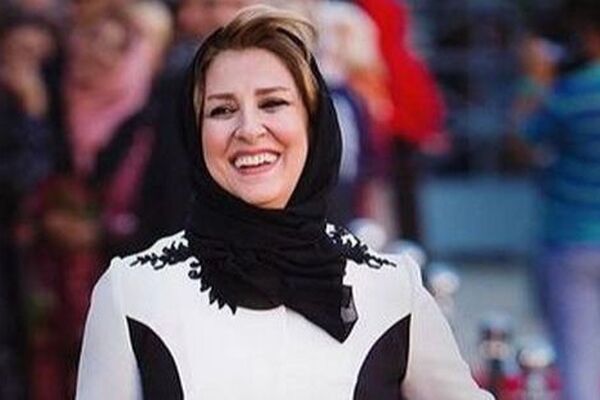 مانتوی شوکه‌کننده مرجانه گلچین؛ خلاقیت یا جنجال؟