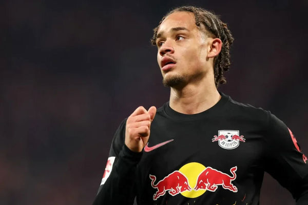 بمب اقتصادی چلسی؛ ژاوی سیمونز در آستانه انتقال طلایی!