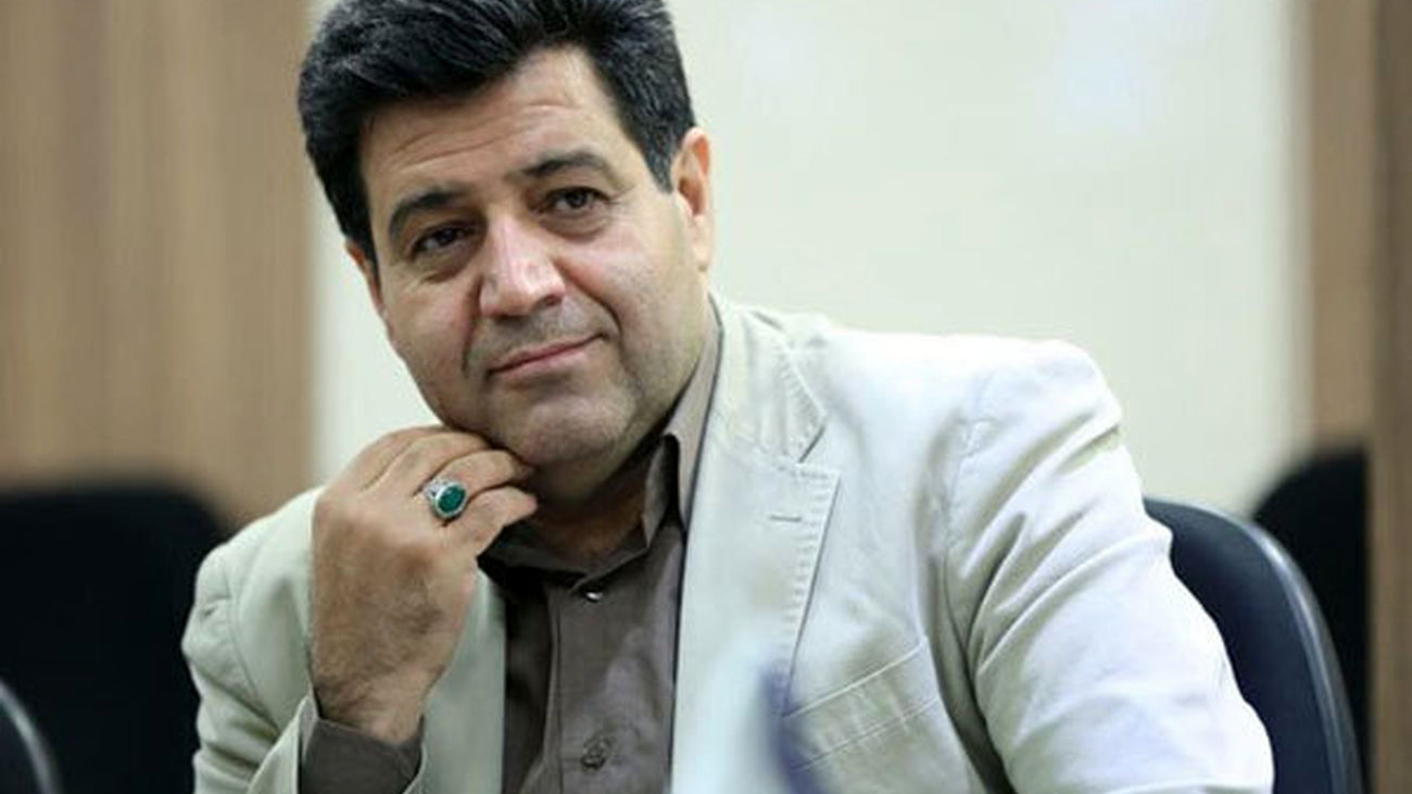 اگر واقعا غم بیتالمال دارید، میکروفون محمد فاضلی را به حراج بگذارید