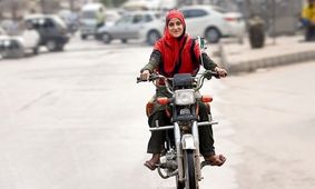 انقلاب در خیابان‌ها/ موتورسواری بانوان به‌زودی آزاد می‌شود!