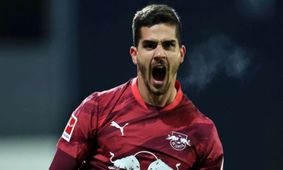 مهاجم سابق میلان در راه لالیگا!