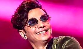 برای محسن ابراهیم زاده دعا کنید / حال آقای خواننده وخیم است 