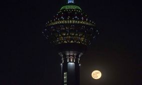 میزبانی شبانه برج میلاد از میهمانان نوروزی تهران