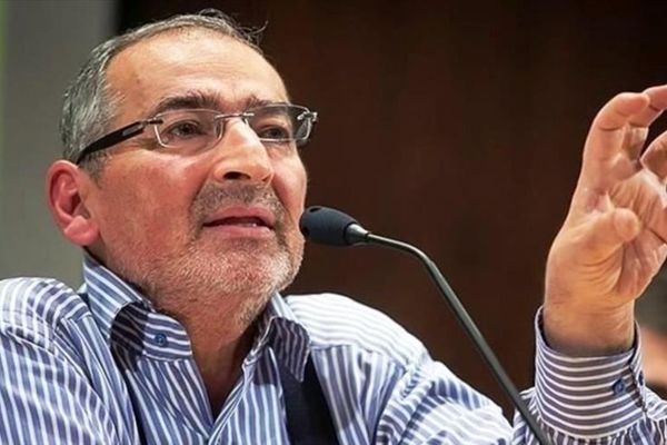 هم‌بند زندان قصر