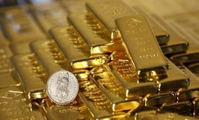 قیمت طلا در سراشیبی قرار گرفت