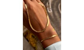 هر خانم شیک پوشی این ست طلای برند را در جعبه جواهرات خود دارد