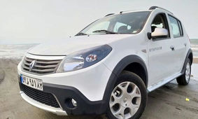 قیمت رنو ساندرو عجیب شد! + جدول قیمت
