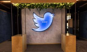 ایلان ماسک چوب حراج به لوازم اداری توییتر زد