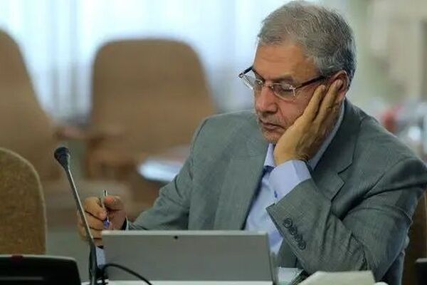علی ربیعی: گوش ندادن به خواسته‌های مردم، زمینه‌ساز بحران می‌شود