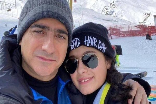 کشف راز همایون شجریان درباره خوانندگی یاسمین شجریان؛ تمرکز بر زبان انگلیسی و فرانسه! + فیلم