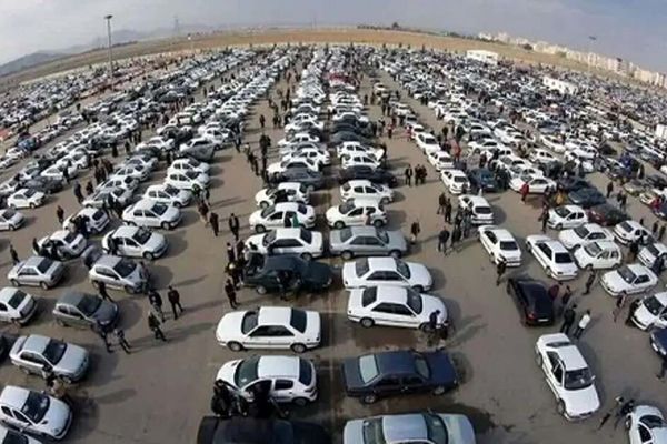 قیمت خودرو در 17 مهر 1404 / وضعیت عجیب بازار خودرو + جدول