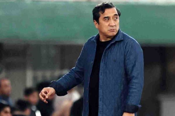 خداداد عزیزی: استقلال پرافتخار است، اما تراکتور صبورانه قهرمان شد