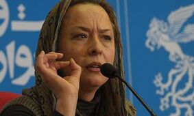 عمرا آزیتا حاجیان را در این عکس بشناسید ؟! /در جوانی و اوج بازیگری اش !