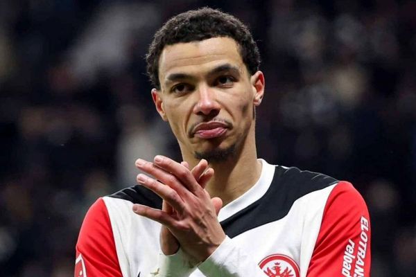 ۳۴۵ میلیون یورو در ۶ سال/ فرمول اقتصادی طلایی فرانکفورت در بازار مهاجمان