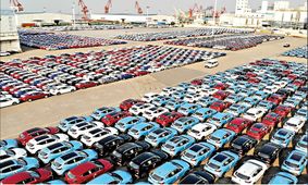 چه کسانی مانع واردات خودرو به ایران هستند؟ /دلایل مخالفت این افراد