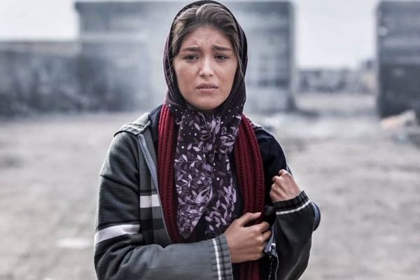 زیبایی خیره‌کننده مادر فرشته حسینی، دلیل فرار به ایران! + فیلم