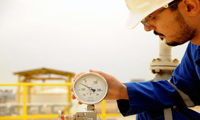 حل مشکل انرژی با سیاست‌های کنونی محال است/ به جهان برنگردیم به انتهای بن‌بست می‌رسیم