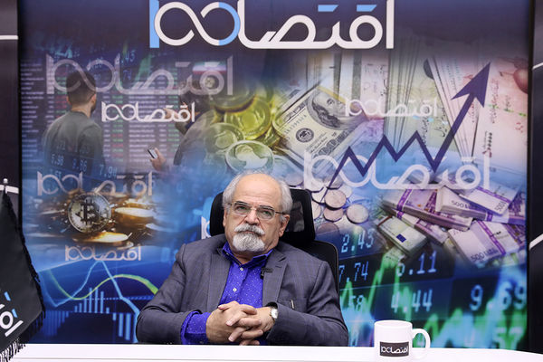  دو کارخانه خودروسازی داریم که مملکت ما را می‌کُشند/ هر شلیک به پزشکیان و ظریف، شلیک به نظام است