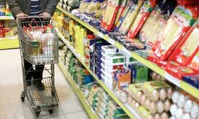 بازار در شوک خریدهای عجیب!   / ۳۰ کیلو عدس در سبد خرید یک نفر 