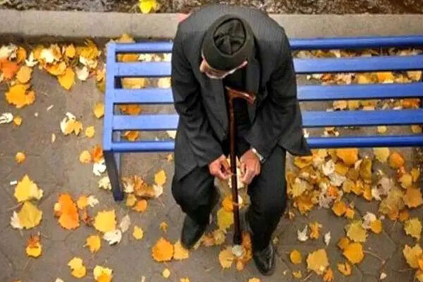 کسر ناگهانی کارمزد 3 میلیونی از حقوق بازنشستگان / ماجرا چیست؟ 