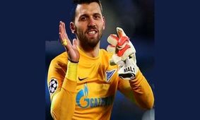 بمب اقتصادی استقلال/ دروازه‌بان ملی‌پوش روس با هزینه نجومی نیست!