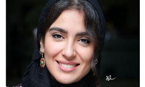 ژست خاص مونا کرمی جلوی آیینه اتاق خوابش! +عکس