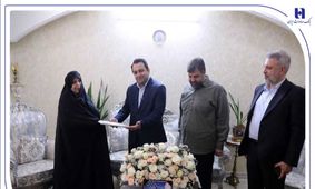 بانک صادرات ایران با تقدیم 96 شهید نماد ایستادگی در کنار مردم است / آغاز افتخارآمیز تدوین تاریخ شفاهی شهدای بانک صادرات ایران