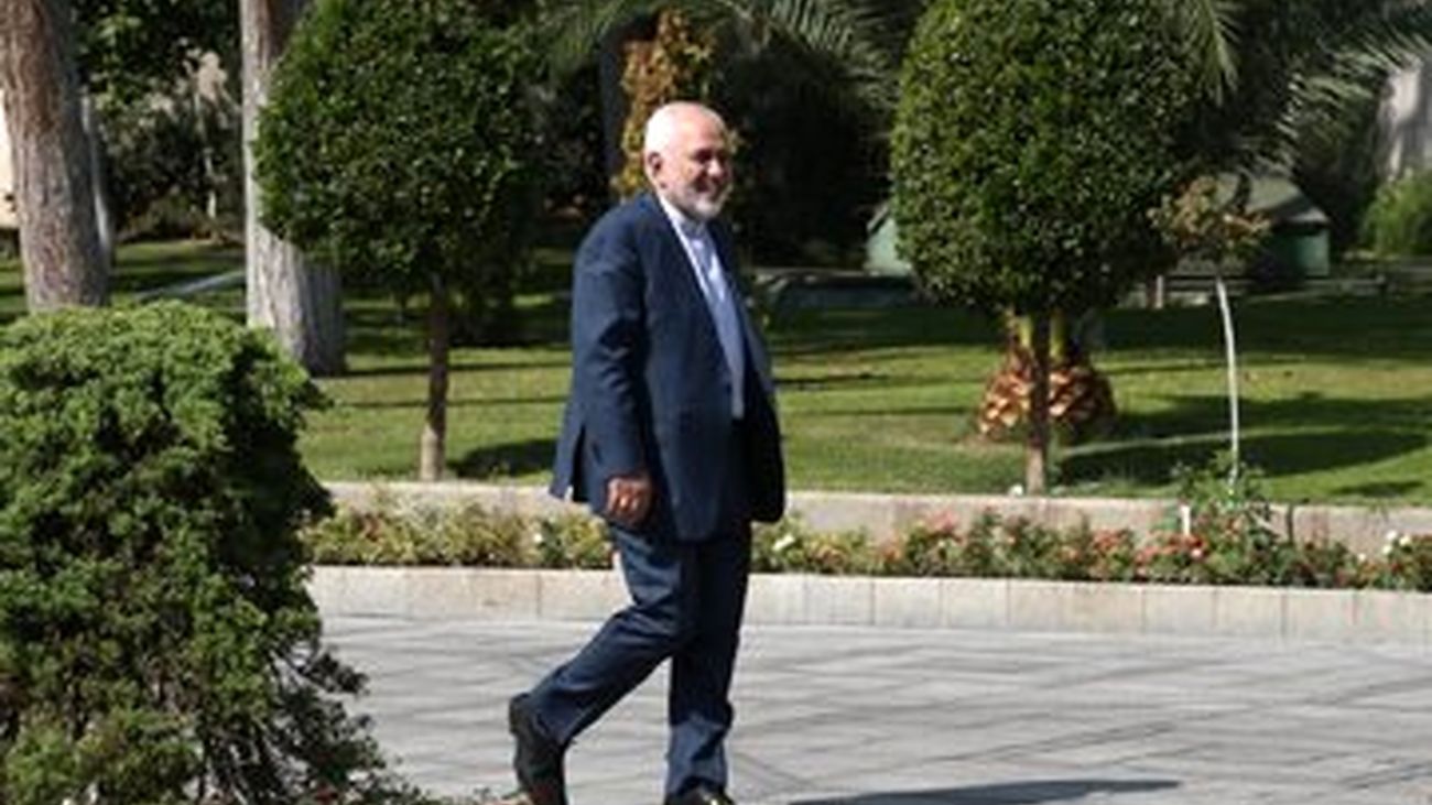 پس لرزه تهدید پزشکیان به زندانی شدن /لاف میزنند /تندروها یقه رئیسجمهور را رها نمیکند /ظریف فقط «بهانه» است