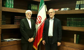 نامه پزشکیان به عارف/ وزیری که در خطر برکناری توسط رئیس جمهور است!