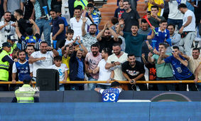 هوادار بی فرهنگ استقلال شناسایی شد + عکس واضح