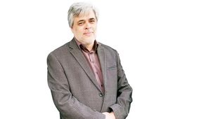 محمد مهاجری : لایحه فضای  را اجنه آوردند و با فنون جادوگری تصویب کرده‌اند!