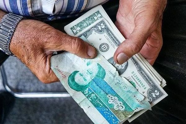 قیمت دلار امروز پنجشنبه 7 اسفند 1404