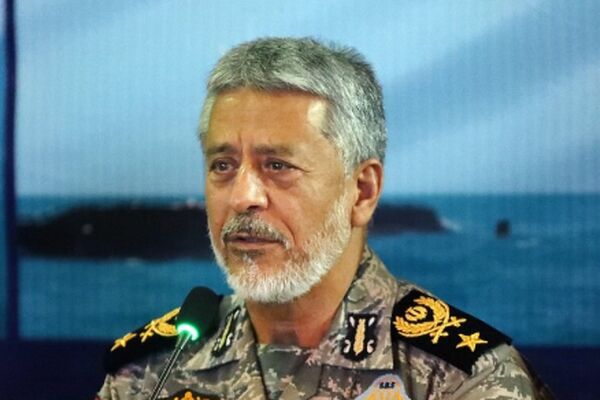 افتخار ما ایستادگی در برابر استکبار است، نه مقابله با دشمنان کوچک