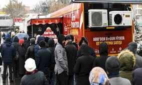 دلار در ترکیه گران شد؛ صف گوشت و مرغ تشکیل شد!