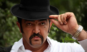 این زن جذاب همسر غول ایرانی است / حسادت به جنیفرلوپز کار احمد را ساخت !