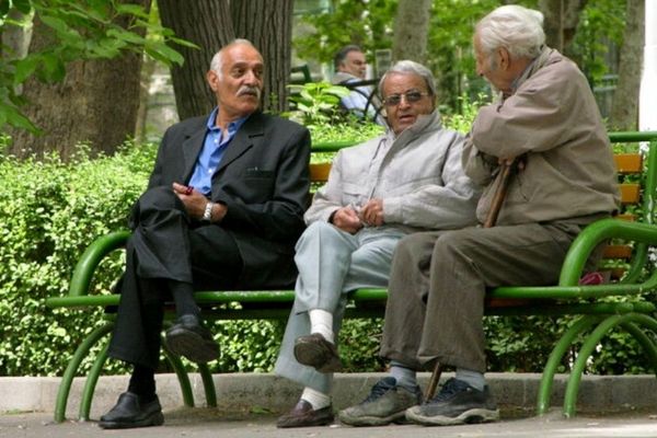 راهنمای دریافت کارت رفاهی امید برای بازنشستگان/ عجله کنید!