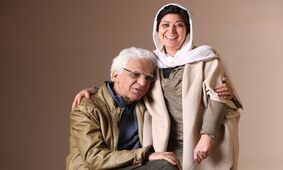 قاب جگرسوز از دختر کوچک مرحوم کیومرث پوراحمد / شما هم گریه می کنید !