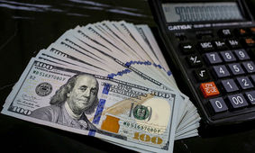 پیش‌بینی عجیب یک اقتصاددان از قیمت دلار در دوران پسا انتخابات
