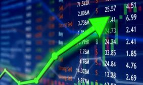 لبخند سبز بورس در پایان معاملات امروز  /  ورود ۱۵۰۰ میلیارد تومان پول حقیقی، رکورد سال را شکست  