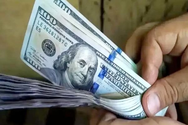 آتش‌بس کلید سقوط دلار شد / آغاز ریزش قیمت‌ها در بازار ارز