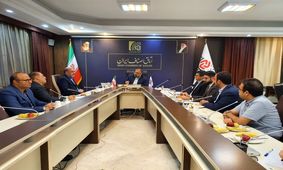 برگزاری نشست بررسی و رفع مشکلات درگاه ملی مجوزها و سامانه نوین اصناف