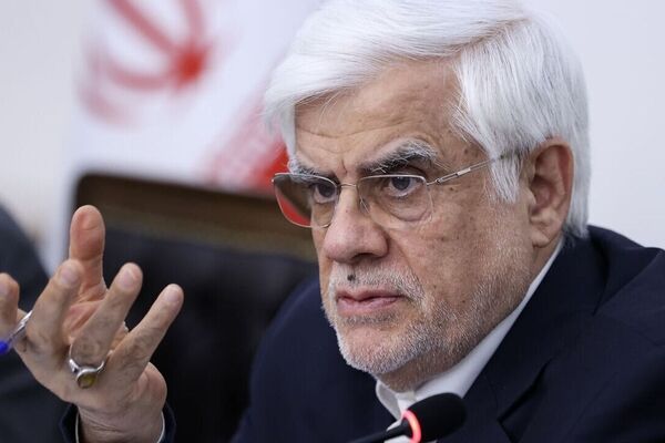 عارف:  درگیر بدهی های دولت قبلی هستیم/ عملاً در یک سال گذشته شرایط جنگی را در نظر گرفته بودیم