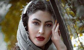 عکس لو رفته از مریم مومن با بازیگر مرد ایرانی در پارک !
