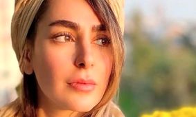 عکس جنجالی سمانه پاکدل با مادر و خواهرش!