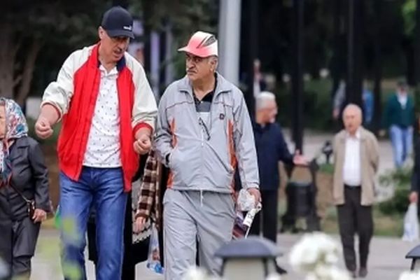 زمان دقیق واریز جدید دولت به حساب معلمان و فرهنگیان بازنشسته + روش دریافت